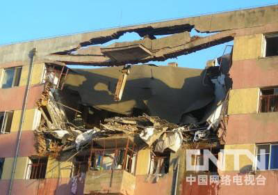 牡丹江爆炸居民楼被困3人中2人有生命体征(图
